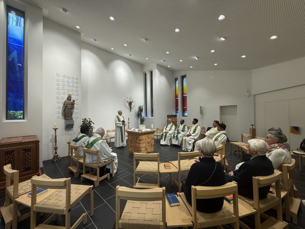 Gottesdienst in der Kapelle des Hauses Vinzenz Pallotti